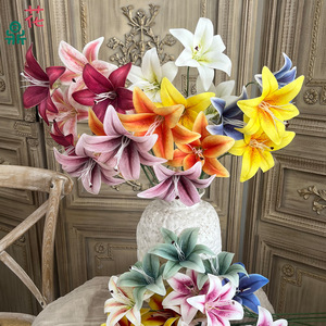 Flores de Lirio Artificiales, Arreglo Floral de Seda, Decoración de Boda, Impermeables, Estilo Moderno, Lirios Miniatura de 3 Cabezas - Product Image 1