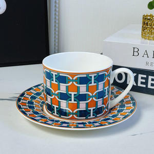 Ensemble de 2 tasses et soucoupes en porcelaine fine de luxe européenne, style nordique royal, pour café et thé, très vendu - Product Image 4