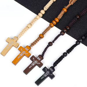 Vente en gros de chapelet catholique croisé Collier de prière en perles de bois naturel Collier musulman islamique Rosar Jésus Pendentif croix tissé à la main - Product Image 2