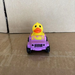 Giocattoli in Gomma a Forma di <span class=keywords><strong>Jeep</strong></span> Personalizzati Chibe, Nuovi Colori, Vendita Diretta dalla Fabbrica, Decorazioni per Auto <span class=keywords><strong>Jeep</strong></span>, <span class=keywords><strong>Giocattolo</strong></span> da Bagno in PVC Morbido e Sicuro da 8CM per Bambini - Product Image 2