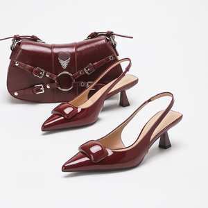 Tacchi a spillo <span class=keywords><strong>bordeaux</strong></span> in PU da donna, eleganti scarpe da sposa con punta affusolata, <span class=keywords><strong>tacco</strong></span> a gattino e fibbia - Product Image 2