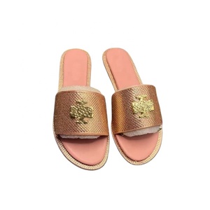 YESTEEM <span class=keywords><strong>Sandalias</strong></span> <span class=keywords><strong>Planas</strong></span> <span class=keywords><strong>Brillantes</strong></span> de Nuevo Estilo con Pedrería, Pantuflas Modernas y Cómodas de Alta Calidad para <span class=keywords><strong>Mujer</strong></span> - Product Image 2