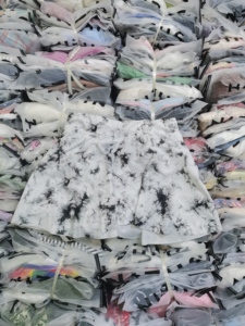 Ropa de Marca Nueva 2025 para Mujer: Lotes Mixtos de Vestidos, Camisetas, Blusas, Pantalones y Faldas (Ropa Usada) - Product Image 3