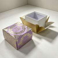 Caixa de Presente de Luxo Personalizada em Papel Rígido com Folha de Ouro Barroca e Abertura em Pétala para Embalagem de Velas, Cosméticos, Joias e Lembranças de Casamento