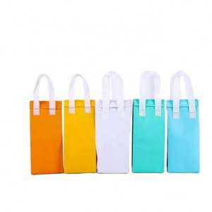 Sac isotherme promotionnel personnalisé en non-tissé avec logo imprimé en feuille d'aluminium pour le transport de repas à emporter – Vente en gros OEM - Product Image 1