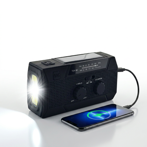 En Stock, Radio Solar de Emergencia de 5000mAh, Resistente al Agua IPX3, Radio AM/<span class=keywords><strong>FM</strong></span> con Manivela y Linterna Súper Brillante de 3 Modos para Senderismo - Product Image 1