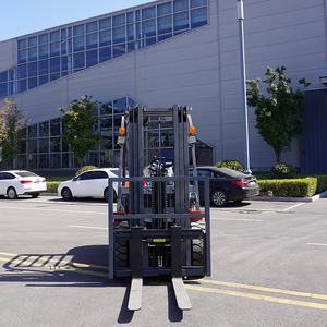 Forklift Diesel XingJi 3 Ton 2.5 Ton Bersertifikat CE EPA 4WD dengan Fork Positioner dan Side Shifter - Product Image 2