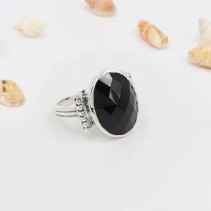 Bague en argent sterling pour homme avec sertissage de pierres précieuses en onyx noir pour mariage ou cadeau de fête pour lui - Product Image 4