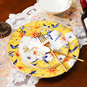 Ensemble d'assiettes plates en céramique florales, rondes, peintes à la main, style bohème, avec bord doré, pour la table, les dîners et les fêtes - Product Image 5