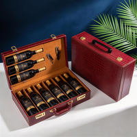 Boîte cadeau pour vin en texture crocodile rouge avec insert pour 6 bouteilles et logo personnalisé pour l'emballage d'alcool haut de gamme