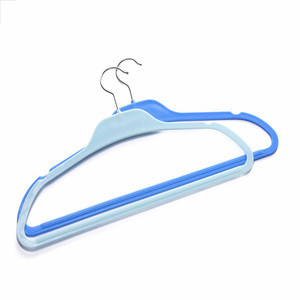 Cintre en plastique robuste <span class=keywords><strong>pour</strong></span> vêtements avec porte-pantalon à rayures peu encombrant <span class=keywords><strong>pour</strong></span> vêtements suspendus avec barre antidérapante - Product Image 3