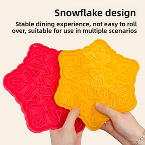 <b>Food</b> Grade Snowflake Silicone <b>Dog</b> Lick <b>Mat</b> BPA Free Slow Feeder Pet Licking <b>Mat</b> <b>for</b> Cats <b>Dogs</b> Anxiety Relief Grooming Distractio - Product Image 4