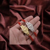 Bracelet en fil tressé fait main multicolore plaqué or 18 carats avec motif géométrique et icône religieuse Vierge Marie, idéal pour les occasions festives