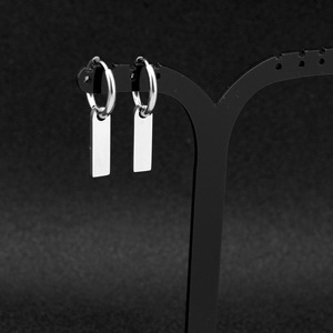 Nouveauté 2026 : Meilleures Ventes – Boucles d'Oreilles Géométriques Personnalisées, Design Minimaliste de Niche, Bijoux de Mode Unisexe, Vente en Gros - Product Image 1