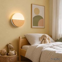 Lampu Dinding Setengah Bulan Kontemporer dengan Desain Bulat Dua Warna untuk Kamar Tidur, Ruang Makan, dan Lorong