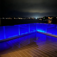 Clôture en verre pour balcon Système de balcon Garde-corps Lumière LED Rampe de piscine Garde-corps en verre