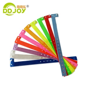 <span class=keywords><strong>Bracelet</strong></span> en PVC fluorescent en forme de L, couleur néon, pour festivals, avec logo <span class=keywords><strong>personnalisé</strong></span>, répulsif - Product Image 4