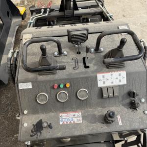 <span class=keywords><strong>Mini</strong></span> Skid Steer <span class=keywords><strong>Loader</strong></span> Multifungsi Merek China untuk Pekerjaan Kecil - Product Image 6
