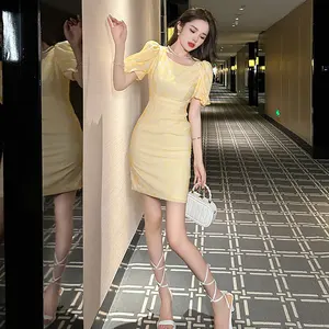 ZYHT gaun Mini gaya Korea, gaun Mini lurus kasual leher O Vintage motif bunga kuning lengan pendek Puff, Gaun gaya Korea baru 20583