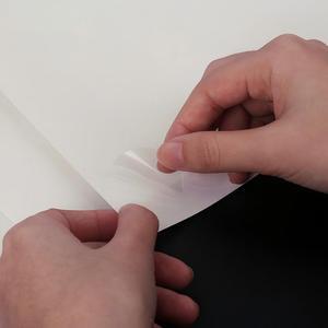 Rouleau de Matériau Autocollant Biodégradable Personnalisé pour Étiquettes Écologiques – Idéal pour Sceller les Emballages de Fruits et Légumes - Product Image 2