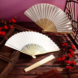Abanico de Mano de Plástico Artesanal Estilo Amor Grande Personalizado, la Mejor Opción para Bodas - Product Image 5