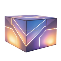 Sculpture lumineuse LED RGB 3D futuriste en forme de cube (acier thermolaqué + panneaux PC givrés) étanche IP65 pour événements de plage et décoration