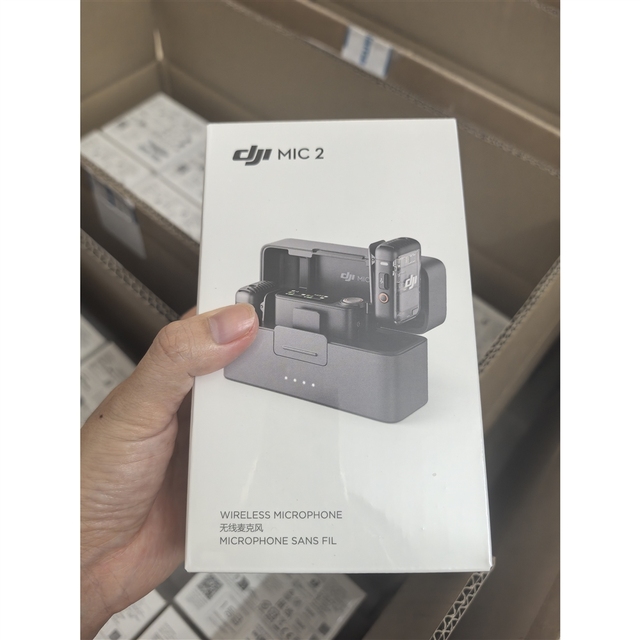 Original DJ Mic 2 (2 TX+1 RX+Charging Case) Wireless Microphone Portable Plastic Intelligent Noise Cancelling 32-bit Float