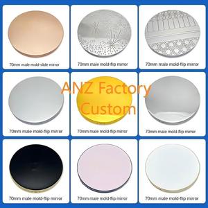 Specchio per Trucco Moderno di Lusso Personalizzato, Lucidato, con Logo Inciso, Portatile, Placcato Oro, in Metallo Nero - Product Image 2