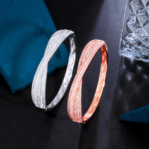 Mode Perhiasan Logam Tembaga Putih Emas Disepuh Zirkon Semua Pertandingan Gelang Pengantin Gelang untuk Gaun Pengantin Aksesoris India - Product Image 3