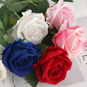 Bouquet de fleurs artificielles cascade de roses rouges en soie, design 'Love Emergency Takeaway' pour cadeau de Saint-Valentin et anniversaire, fausse rose - Product Image 1