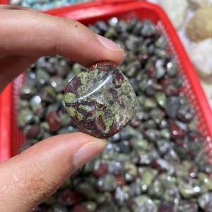 Pietre burattate di guarigione di cristallo burattate sangue di drago naturale alla rinfusa di prezzi economici all'ingrosso per la decorazione - Product Image 4