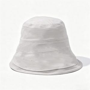 Chapeau de soleil à large bord gris clair pour femmes, UPF 50+, séchage rapide, chapeau seau réglable avec nœud papillon - Product Image 6