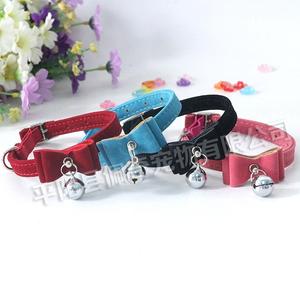 PawLuxe Luxus-Halsband |   Personalisiertes Hochwertiges Plüsch-Samt-Halsband mit Cartoon-Muster und Niedlichem Glockenverschluss für Kleine Katzen & Hunde - Product Image 4