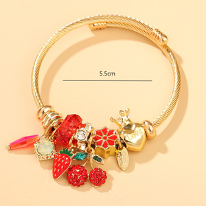 Bracelet à breloques tendance pour enfants, motif cœur rose, étoile, nœud, bonbon, bijoux cadeau, en alliage de zinc, serti clos, origine Yiwu - Product Image 4