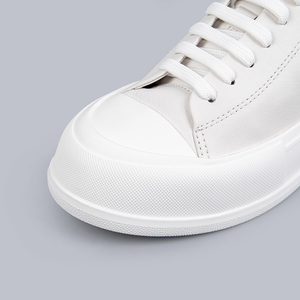 أحذية رياضية للرجال من الجلد الأبيض بكعب أسود ، أحذية كاجوال عصرية مريحة للمشي ، نمط حياة رياضي للبيع بالجملة - Product Image 3