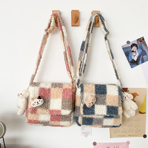 Borse a Tracolla in Peluche a <span class=keywords><strong>Quadretti</strong></span> Adorabili, Tessuto Morbido in Pile Sherpa, Clip Staccabili, Charm in Peluche, Design a Quadri Multicolore - Product Image 2