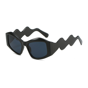 Irregular Luxury Yellow Lenses Sun Glasses Personality Wave Legs Y2K Fashion Women Sunglasses - Product Image 2