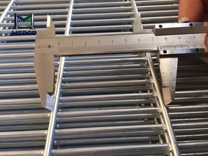 Panneau de clôture de sécurité en treillis métallique <span class=keywords><strong>rigide</strong></span> à <span class=keywords><strong>double</strong></span> fil avec service de modélisation 3D pour une utilisation en clôture de sécurité pour entrepôts industriels - Product Image 6