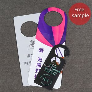 Panneaux de porte d'hôtel en PVC de qualité supérieure, « Ne pas déranger », personnalisables en forme et en message pour moments intimes - Product Image 2