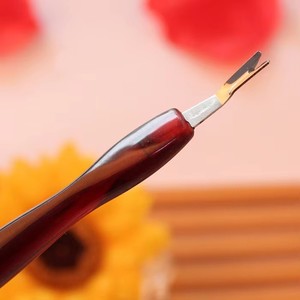 Herramienta de Acero Inoxidable para Uñas de los Dedos con Mango de Plástico para Uso en Adultos - Product Image 2
