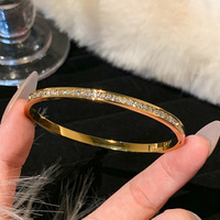 Bracelet de couple en acier inoxydable doré pour femme, haut de gamme, avec diamants, luxe discret, géométrique, tendance, cadeau de mariage, bijoux de fête