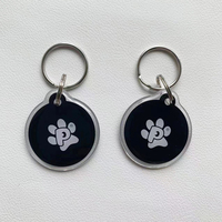 Pièce d'étiquette intelligente pour animaux de compagnie NFC imprimée personnalisée Url programmable et code QR époxy NFC bâton d'étiquette d'identification pour animaux de compagnie pour chat chien avec anneaux en métal
