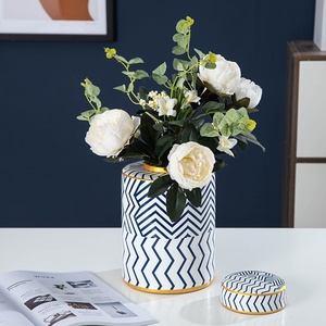 Florero de cerámica de simplicidad abstracta Estilo de diseño Art <span class=keywords><strong>Deco</strong></span> para el hogar Florero de piso de dormitorio decorativo - Product Image 4