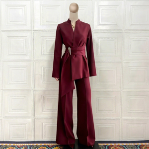 Elegante Conjunto de Pantalones Anchos de Manga Larga con Cuello Alto y Mezcla de Viscosa Color Borgoña para Mujer, Otoño, Ajustado, Antiarrugas - Product Image 1