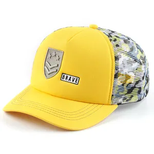 5 Panel nakış logosu yapış geri örgü şoför şapkası tüm baskılı örgü 5-Panel köpük kamyon şoförü kapaklar