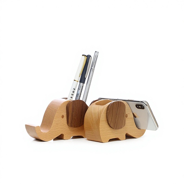 Factory Wholesale Beech Wood Elephant-shaped Cartoon Multifunctional Mobile Phone Holder Creative Lazy Desktop Animal Ornaments