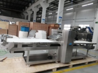 Presse à pâte semi-automatique double face inversée, modèle 650, utilisée pour la production de croissants