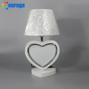 Can đảm tùy chỉnh sang trọng trang trí nội thất cạnh giường ngủ bàn ánh sáng đèn với logo thăng hoa trống hình trái tim Bảng khung ảnh đêm đèn - Product Image 5