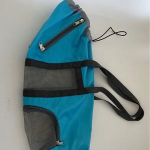 Sac de transport pour animaux de compagnie en polyester imprimé avec fermeture éclair, outil de contention en maille pour le toilettage des ongles des chats, examen médical et nettoyage anti-rayures - Product Image 4