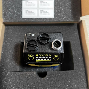 Lecteurs de codes-barres Cognex DM374Q neufs à montage fixe, livraison rapide, bon prix pour les applications de capteurs - Product Image 2